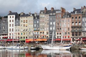 Honfleur ist eines der Ziele. Foto: nicko cruises