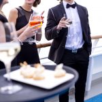 In Festgarderobe genießt ihr wundervolle Weihnachten oder einen einmaligen Jahreswechsel. Foto: Costa Crociere