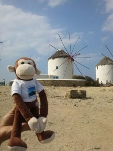 Auf Mykonos vor den Windmühlen gefällt es ihn sehr gut. Foto: facebook.com/soeren.unterwegs