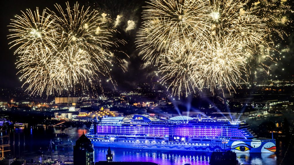 Die Taufe der AIDAprima am 07.05.2016 in Hamburg. Dieses Jahr feiert sie ihren ersten Geburtstag. Foto: Perrey/AIDA Cruises