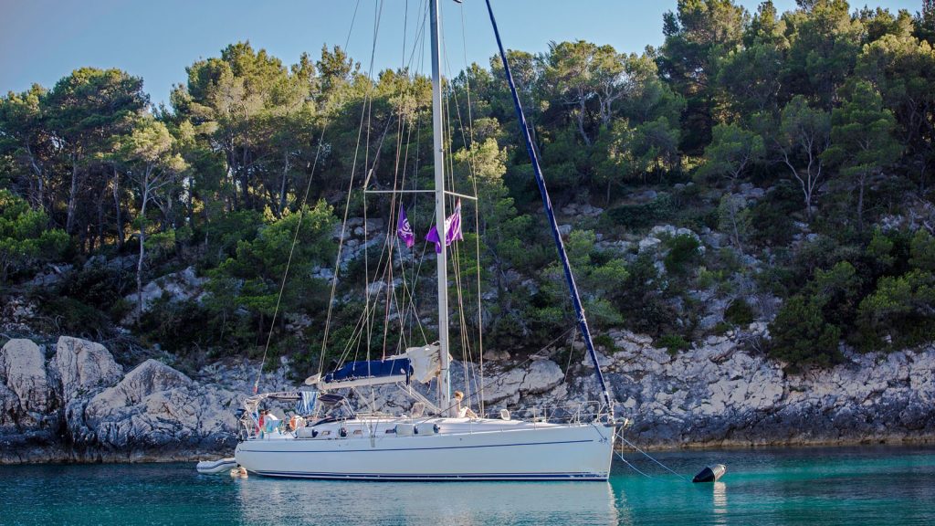 Mit dem Segelboot unvergleichliche Natur entdecken. Foto: G Adventures