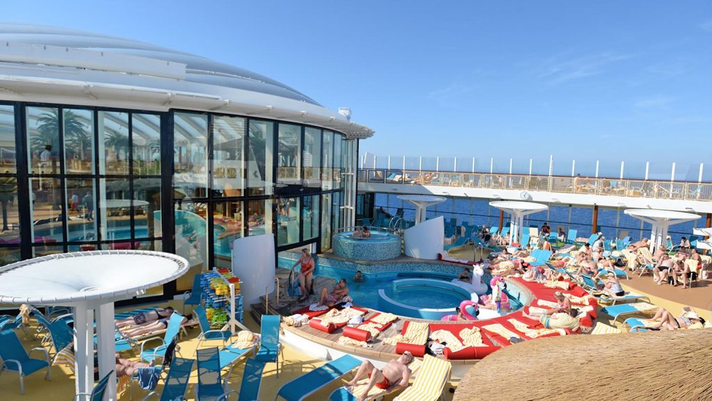 Ein Platz auf dem Sonnendeck war sehr begehrt. Foto: lenthe/touristik-foto.de