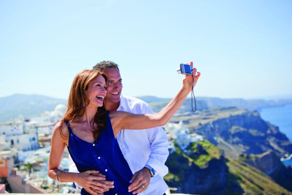 Selfies an Bord machen und sie gleich mit Freunden und Familie teilen. Foto: Regent Seven Seas Cruises