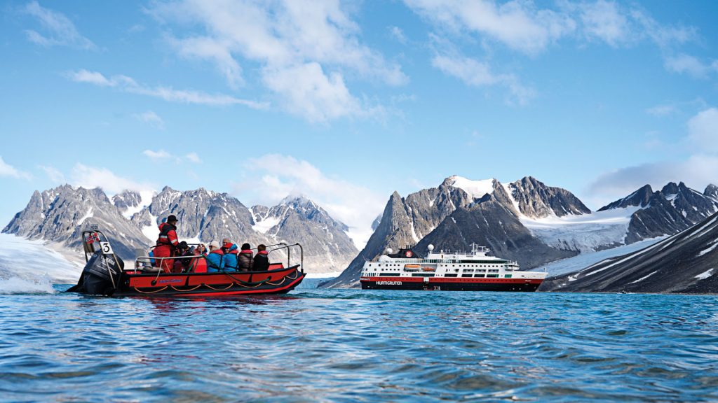 Unzählige Expeditions-Seereisen hat die Fram in den letzten zehn Jahren unternommen. Foto: Hurtigruten/Michael Hall
