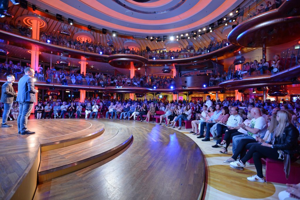 Im Theatrium fand die Begrüßung statt. Foto: lenthe/touristik-foto.de