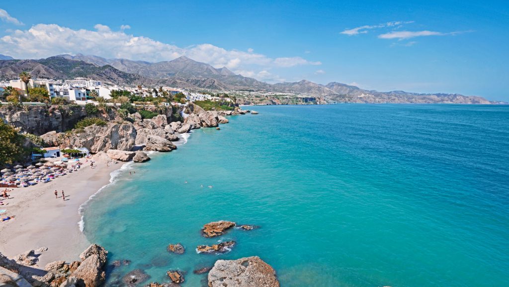 Traumhafte Strände wie hier in Malaga erwarten die Gäste. Foto: MSC Kreuzfahrten