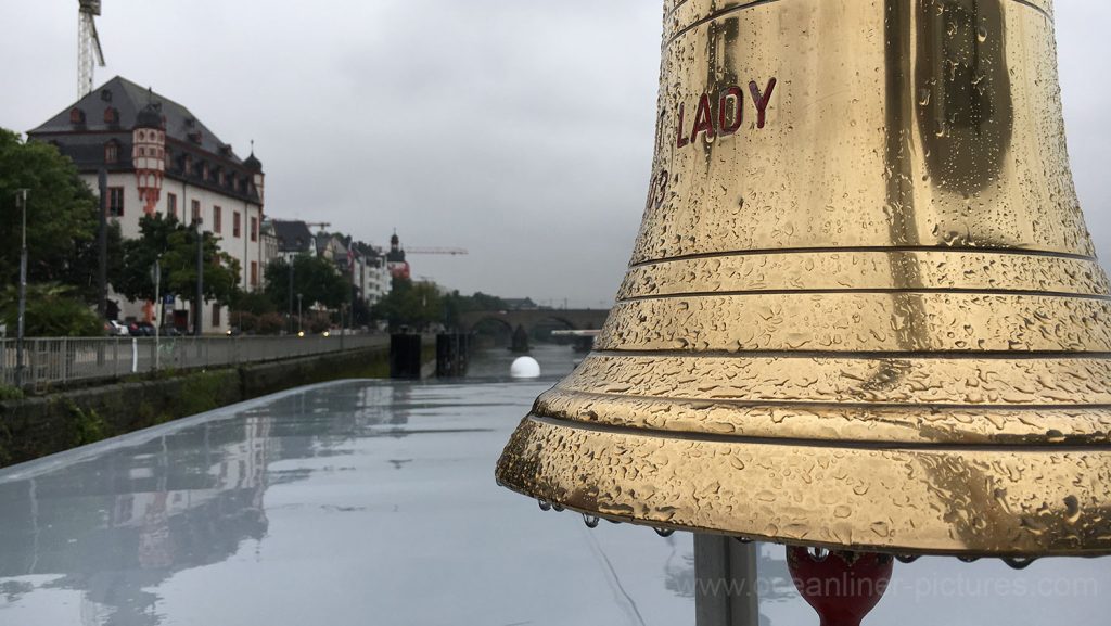 Schiffsglocke Elegant Lady in Koblenz 10.08.2017. Foto: Oliver Asmussen/oceanliner-pictures.com