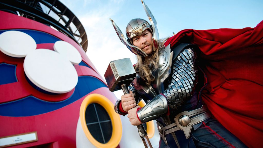 Natürlich ist auch Loki mit dabei. Foto: Foto: Disney Cruise Line/Chloe Rice