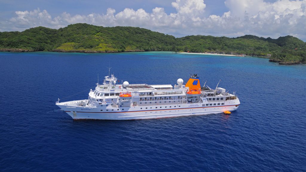 Die MS Bremen startet kommendes Jahr zur Expeditions-Premiere in den West-Pazifik. Foto: Hapag Lloyd Cruises