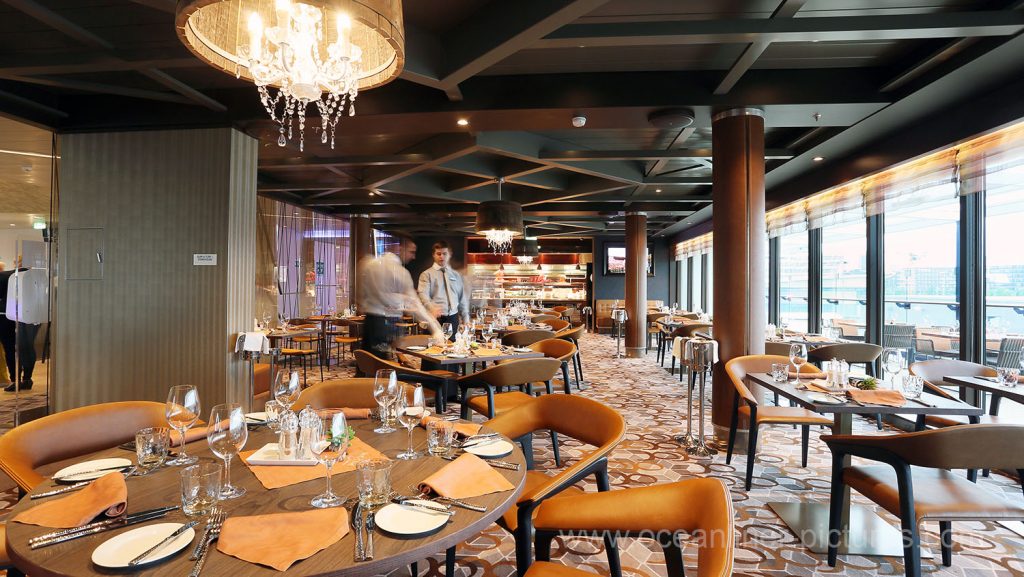 Mein Schiff 5 Surf and Turf Steakhouse. Foto: Oliver Asmussen/oceanliner-pictures.com