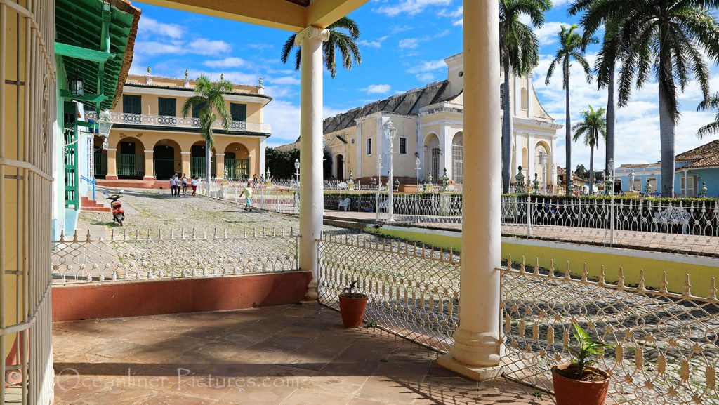 Plaza Mayor, Trinidad, Kuba. / Foto: Oliver Asmussen/oceanliner-pictures.com