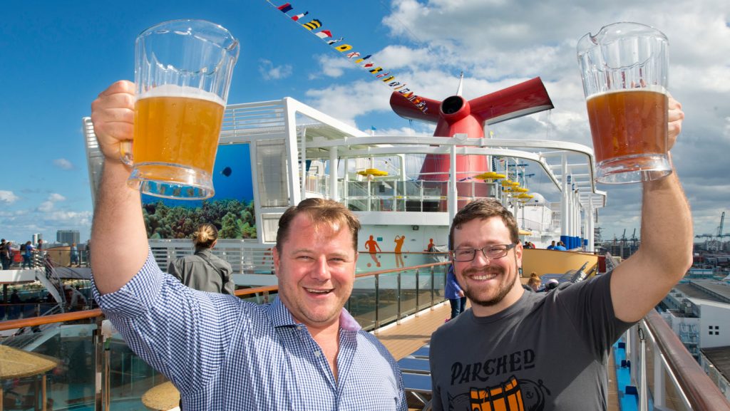 Heiß begehrt - an Bord gebrautes Bier. Foto: Carnival Cruise Line