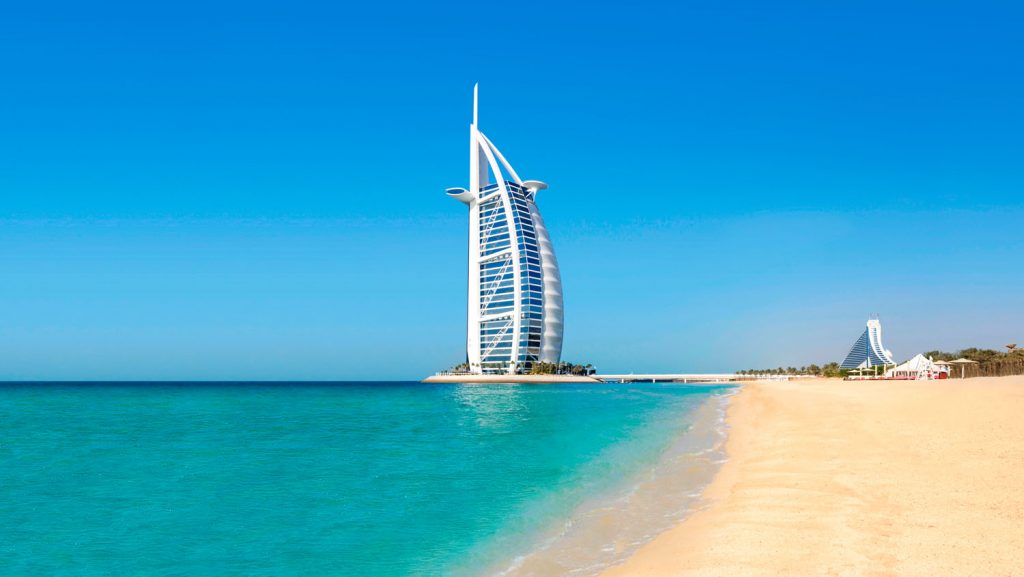 In den Vereinigten Arabischen Emiraten startet die Kreuzfahrt. Foto: MSC kreuzfahrten