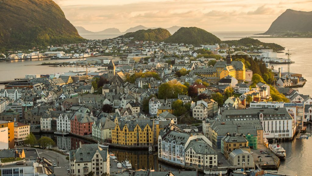 Ålesund in Norwegen. Foto: Matt Stroshane