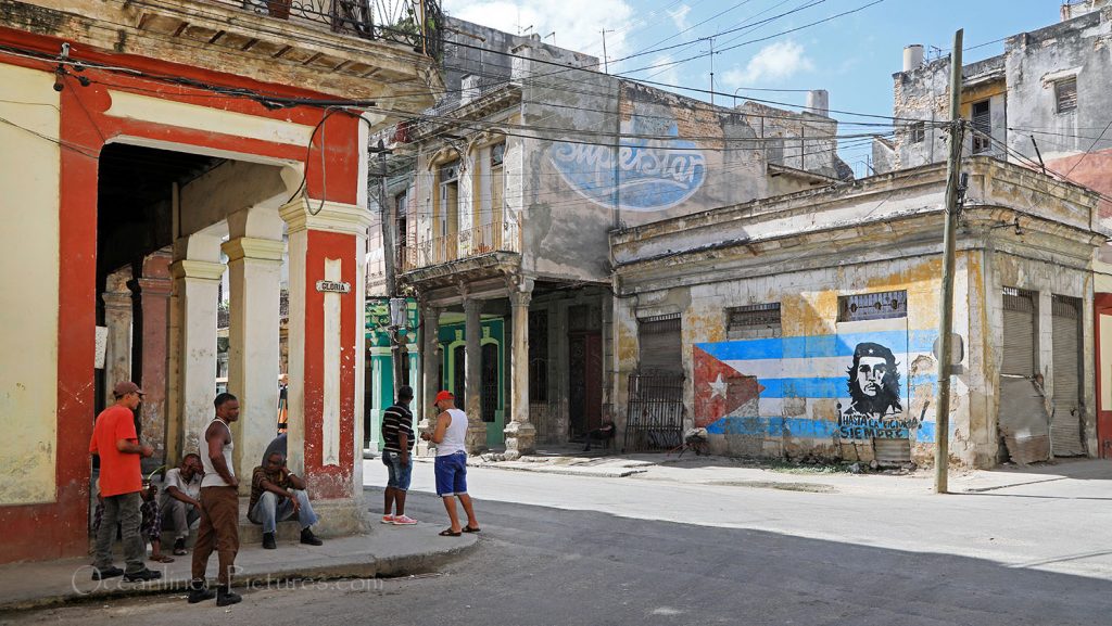 Havanna und Kuba-Flagge, DSDS Drehort. / Foto: Oliver Asmussen/oceanliner-pictures.com