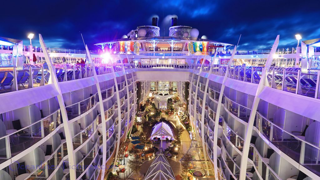 Blick auf Central Park am Abend Symphony of the Seas. / Foto: Oliver Asmussen/oceanliner-pictures.com