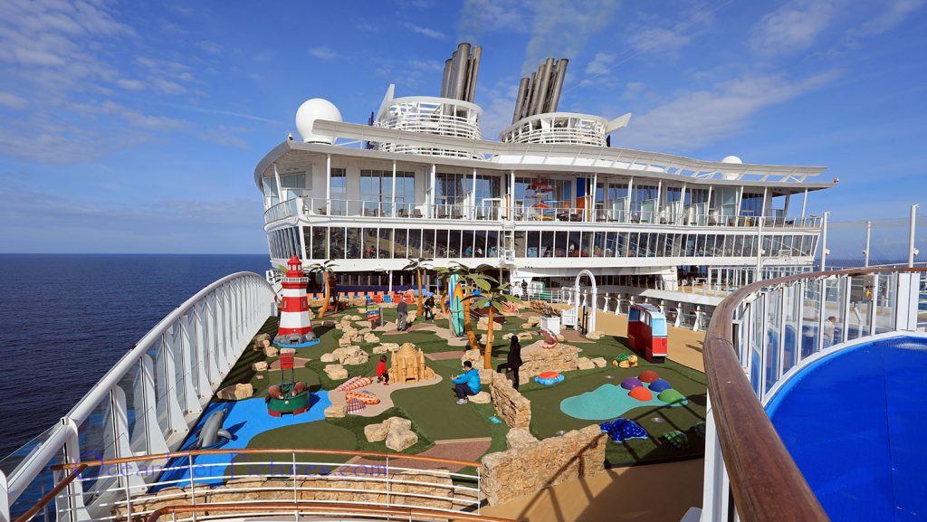 Symphony of the Seas Mini Golf. / Foto: Oliver Asmussen/oceanliner-pictures.com