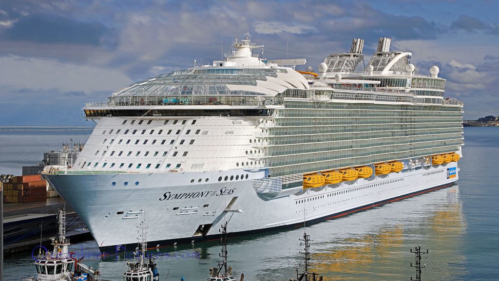 Symphony of the Seas in La Spezia. / Foto: Oliver Asmussen/oceanliner-pictures.com