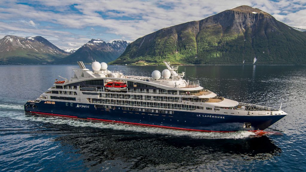  Le Lapérouse in norwegischem Fjord. Foto: Ponant -Philip Plisson