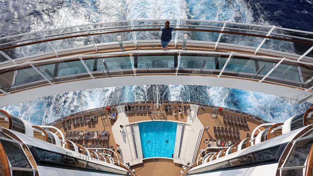 Blick auf Bridge of Sighs und Sunset Beach Pool MSC Seaview. / Foto: Oliver Asmussen/oceanliner-pictures.com