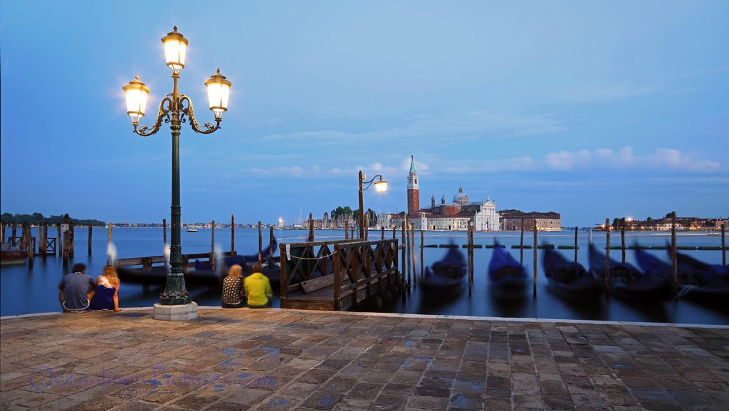 Romantische Atmosphäre an der Lagune in Venedig nach Sonnenuntergang / Foto: Oliver Asmussen/oceanliner-pictures.com