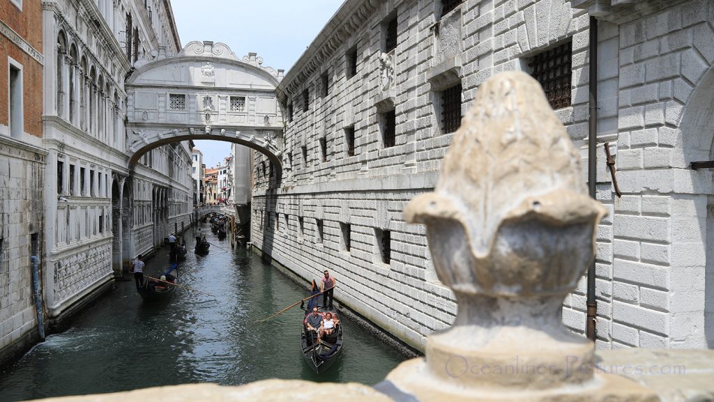 Seufzerbrücke (Ponte dei Sospiri) und Rio di Palazzo in Venedig / Foto: Oliver Asmussen/oceanliner-pictures.com