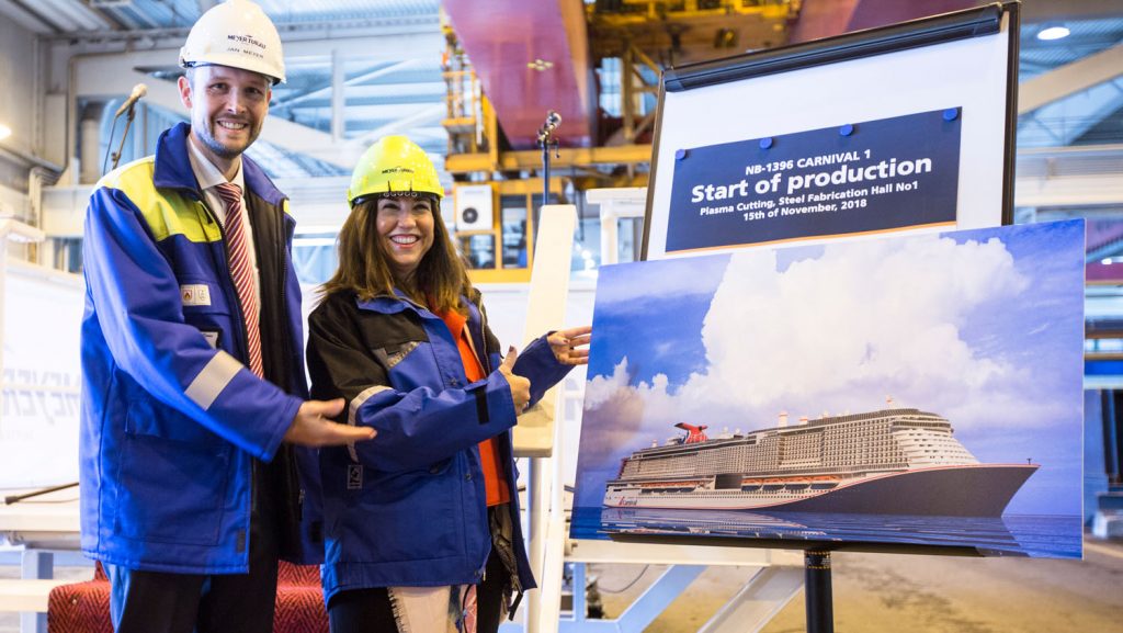 Meyer Turku-CEO Jan Meyer und Carnival Cruise Line Chefin Christine Duffy. Foto: Carnival