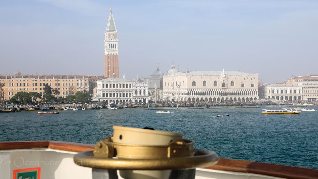 Blick auf Markusplatz und Campanile in Venedig / Foto: Oliver Asmussen/oceanliner-pictures.com