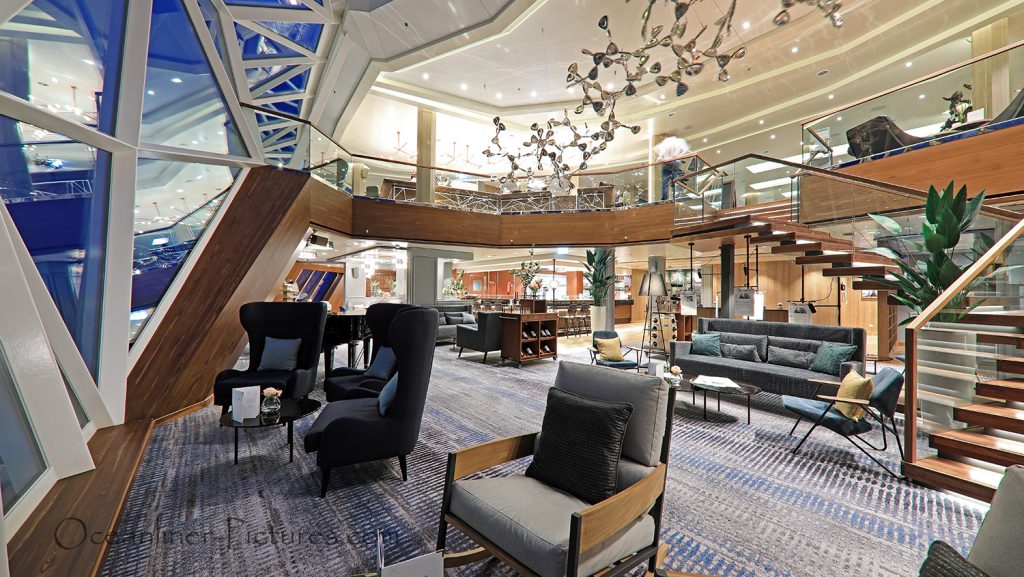 Sitzbereich vor Esszimmer Lieblingsgerichte Grosse Freiheit neue Mein Schiff 2 / Foto: Oliver Asmussen/oceanliner-pictures.com