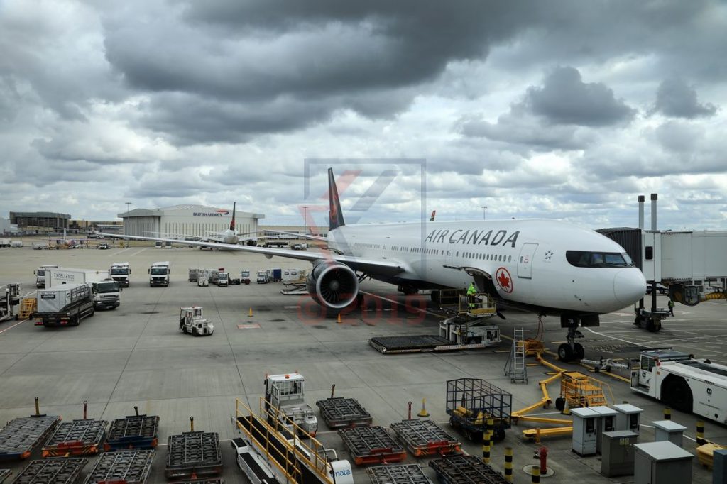 Air Canada 777-300ER LHR Airport / Foto: Oliver Asmussen/oceanliner-pictures.com